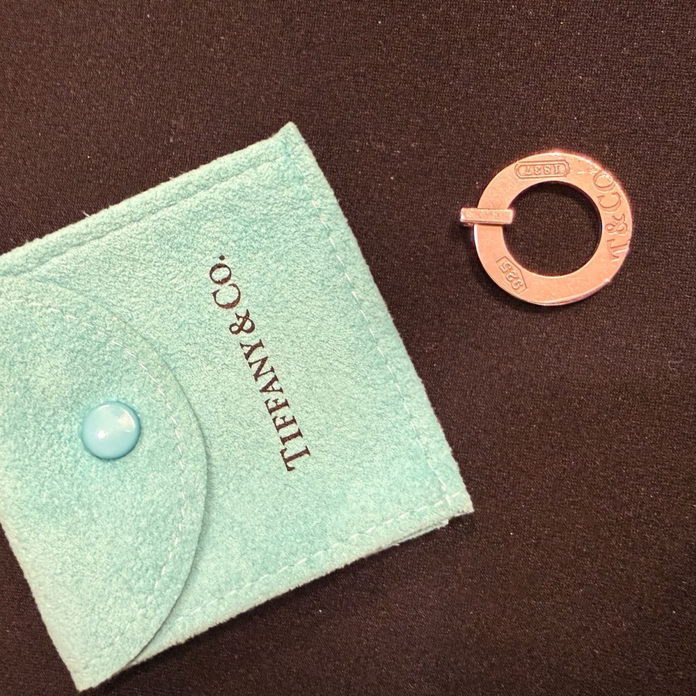 Tiffany & Co. Silver Pendant & Necklace with Turquoise Pouch